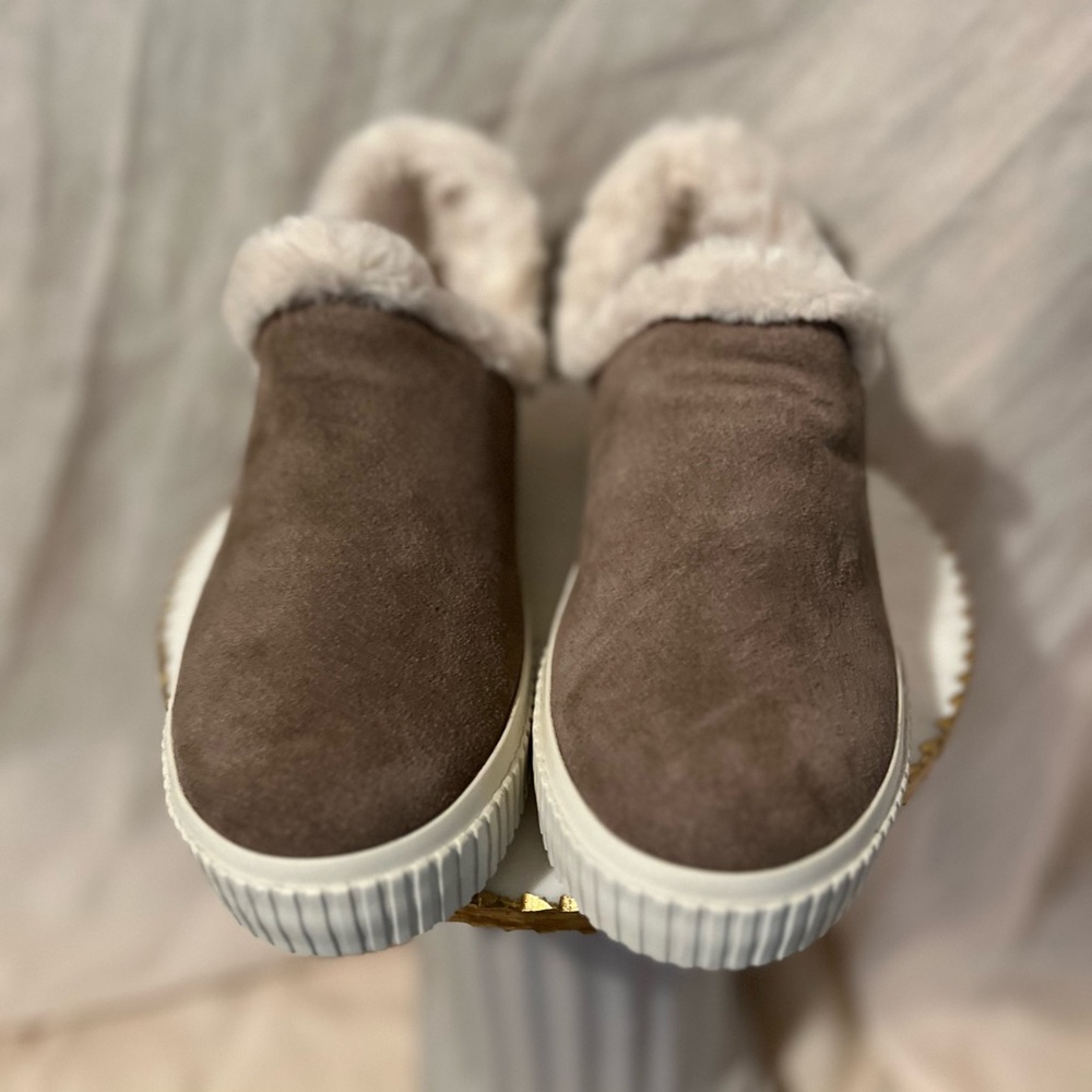 Suede Timberland Warm Lined Booties!